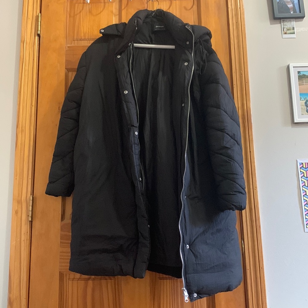 Stradivarius coat for winter size L fit for size s-m.
